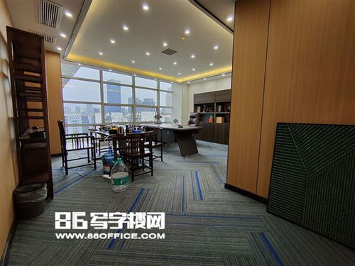 重慶重慶國際貿易中心出租 解放碑商圈,國際貿易中心全新裝修帶家具,2隔間1會議室,20人公區